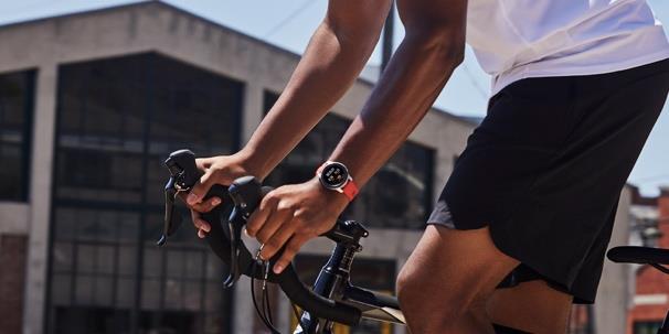 Xiaomi Amazfit GTR GPS-es fitness okosóra 42mm
