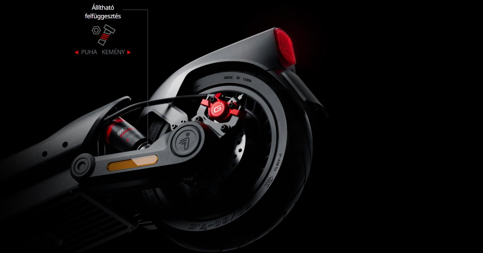 Ninebot powered by Segway eKickscooter MAX G3 E elektromos roller